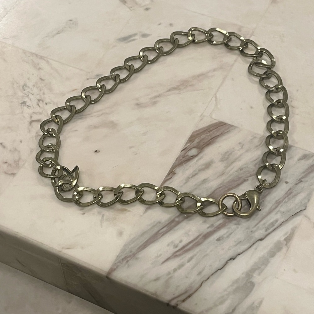 Elegant Gold Chain Necklace